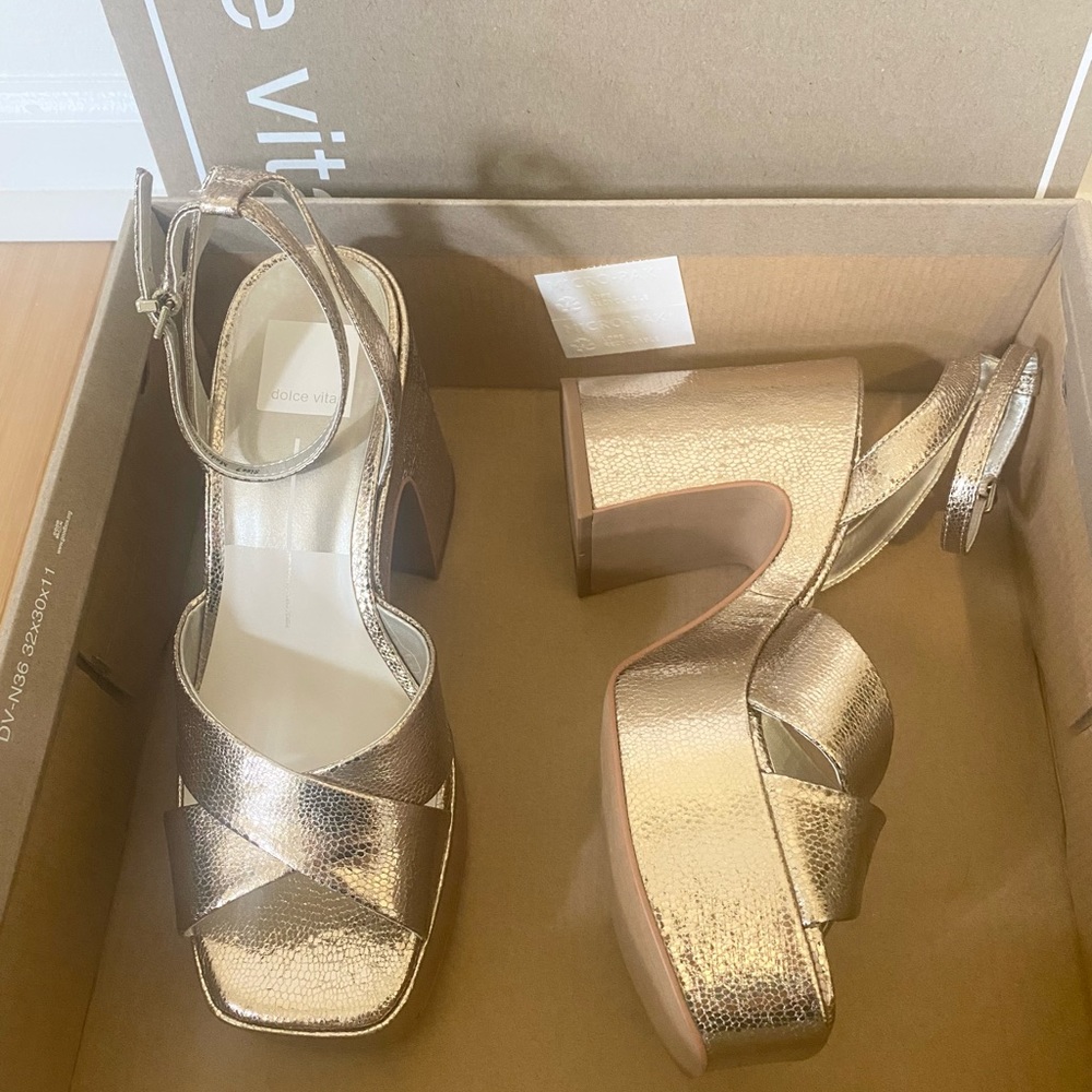 Dolce Vita Wessi Platforms